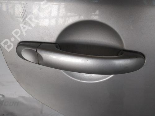 front-right-exterior-door-handle-vw-touran-1t1-1t2-2003-2004-2005-2006-2007-2008-2009-2010-2011-35418550 main image