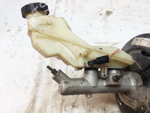 Used Brake master cylinder Brake master cylinder TOYOTA COROLLA Saloon (_E12_) 1.4 VVT-i (ZZE120_, ZZE120R) (97 hp) 35866430 35866430