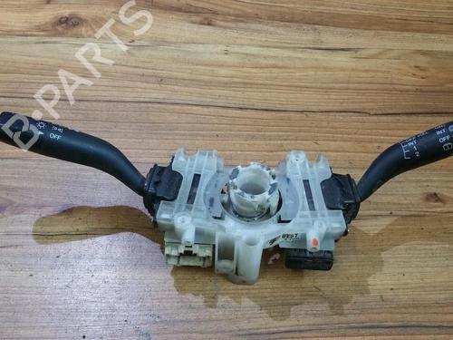 Used Warning switch Warning switch MAZDA 626 V (GF) 1.8 (GF8P) (90 hp) 35648255 35648255