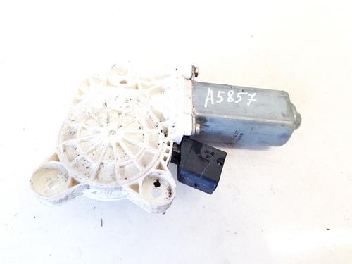 Used Right front window motor Right front window motor MERCEDES-BENZ C-CLASS (W203) C 180 Kompressor (203.046) (143 hp) 35627979 35627979