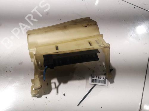 Used Fuse box Fuse box PEUGEOT 407 (6D_) 2.0 HDi 135 (6DRHRH, 6DRHRE, 6DRHRG, 6DRHRJ) (136 hp) 33488029 33488029