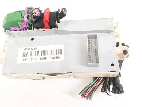 Used Fuse box Fuse box ALFA ROMEO GT (937_) 2.0 JTS (937CXH1A, 937CXH11) (165 hp) 32931764 32931764