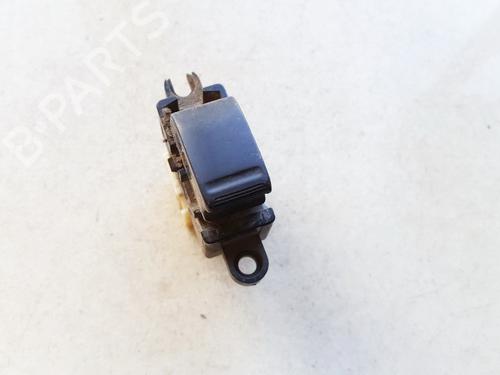 Used Switch Switch NISSAN ALMERA II Hatchback (N16) 2.2 Di (110 hp) 33518105 33518105