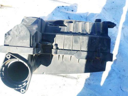 Used Air filter box Air filter box VW PASSAT B6 (3C2) 1.9 TDI (105 hp) 35100330 35100330