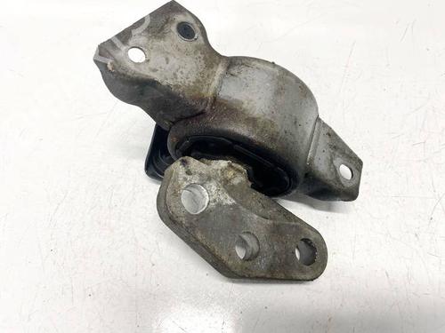 Used Engine mount CHEVROLET CAPTIVA (C100, C140) 2.0 D 4WD (150 hp) 32593181