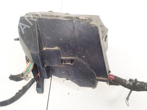 Used Fuse box Fuse box 32597308 32597308