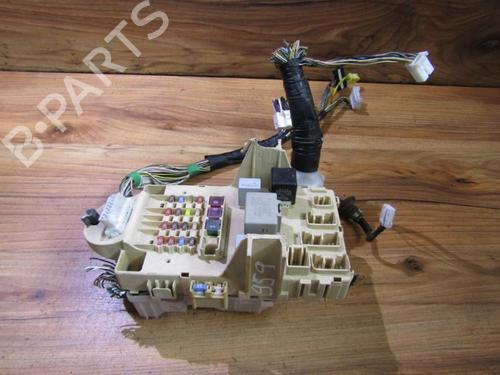 Used Fuse box Fuse box TOYOTA YARIS (_P1_) 1.3 (SCP12_, SCP13_, SCP12R, SCP13R) (87 hp) 33480933 33480933