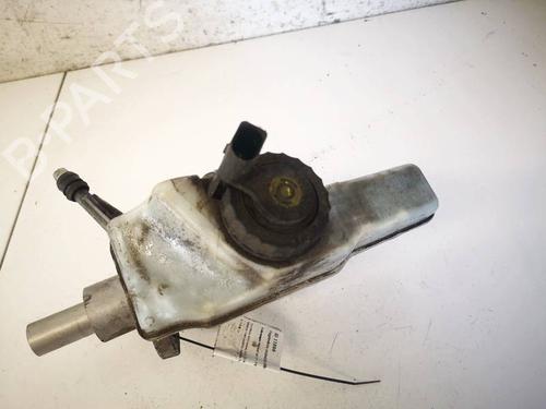 Used Brake fluid reservoir Brake fluid reservoir 34795215 34795215