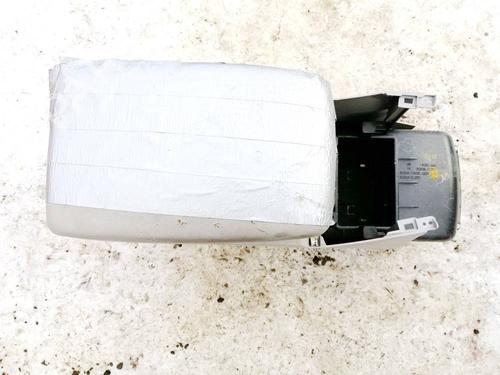 Used Armrest / Center console Armrest / Center console TOYOTA HIGHLANDER / KLUGER (_U4_) 3.5 (GSU40_, GSU40R) (273 hp) 35181605 35181605