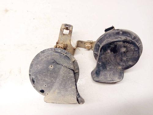 horn-opel-astra-g-hatchback-t98-1998-1999-2000-2001-2002-2003-2004-2005-2006-2007-2008-2009-34784550 main image
