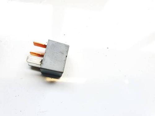 Used Electronic sensor Electronic sensor TOYOTA PREVIA II (_R3_) 2.0 D-4D (CLR30_, CLR30R) (116 hp) 32584373 32584373