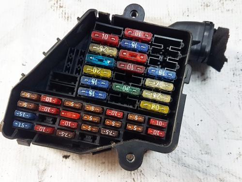Used Fuse box Fuse box VW GOLF IV (1J1) 1.9 TDI (110 hp) 33529978 33529978
