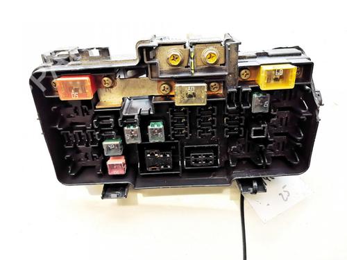 fuse-box-honda-civic-vii-hatchback-eu-ep-ev-2000-2001-2002-2003-2004-2005-2006-33061857 main image
