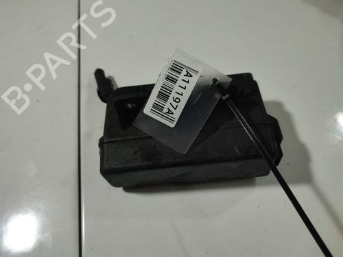 Used Fuse box Fuse box TOYOTA AVENSIS (_T25_) 2.0 VVTi (AZT250_) (155 hp) 33487081 33487081