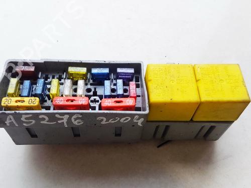 fuse-box-renault-scenic-ii-jm01_-2003-2004-2005-2006-2007-2008-2009-2010-33100194 main image