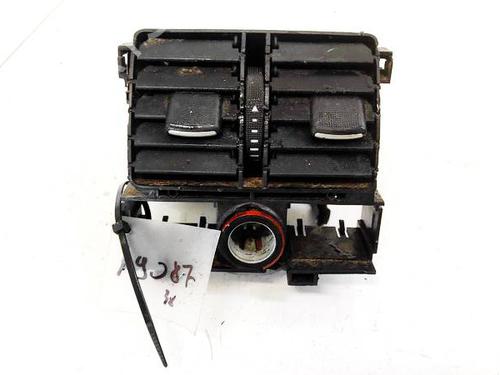 air-vent-audi-a6-c5-4b2-4b4-1997-1998-1999-2000-2001-2002-2003-2004-2005-32942472 main image