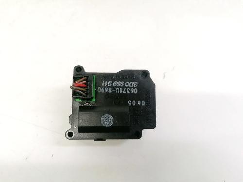 Used Electronic module Electronic module VW PHAETON (3D1, 3D2, 3D3, 3D4, 3D6, 3D7, 3D8, 3D9) 3.2 V6 (241 hp) 32902148 32902148