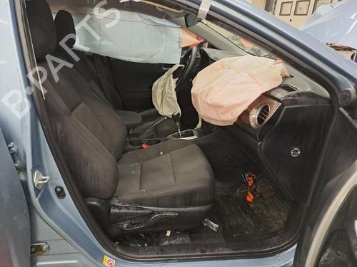 Switch TOYOTA AURIS (_E18_) 1.6 (ZRE181_, ZRE185_, ZRE185R, ZRE181R) | BP32902682I30 - Image 10