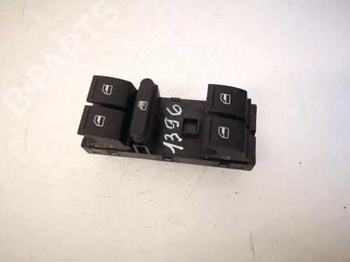 Used Switch Switch AUDI A6 C5 (4B2, 4B4) 2.5 TDI (150 hp) 33489610 33489610