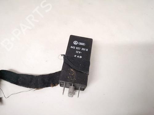 Used Electronic sensor Electronic sensor AUDI 80 B3 Saloon (893, 894, 8A2) 1.8 S (90 hp) 33083981 33083981