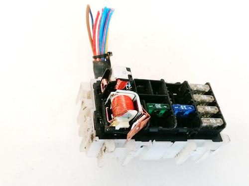 Used Fuse box Fuse box FORD S-MAX (WA6) 1.8 TDCi (125 hp) 33067134 33067134