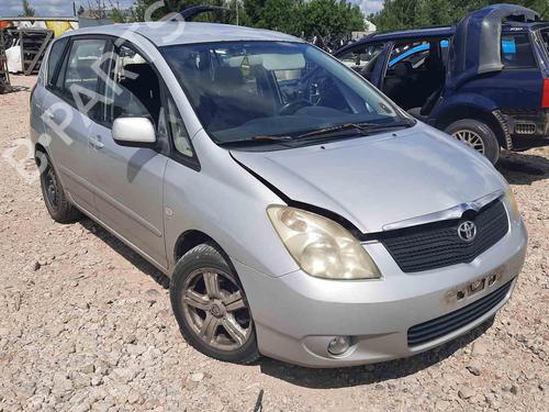 Brugte TOYOTA COROLLA Verso (_E12_) 2.0 D-4D (CDE120_, CDE120R) (90 hp) 4470358