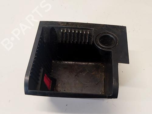 Aschenbecher für Aschenbecher SEAT IBIZA III (6L1) 1.4 16V (86 hp) 36658782 36658782