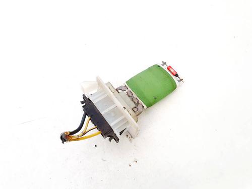 heater-resistor-toyota-aygo-_b1_-2005-2006-2007-2008-2009-2010-2011-2012-2013-2014-35379968 main image