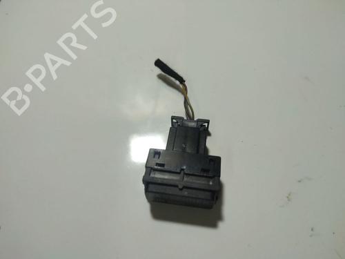 Used Switch Switch VW GOLF V (1K1) 1.9 TDI (105 hp) 32562003 32562003