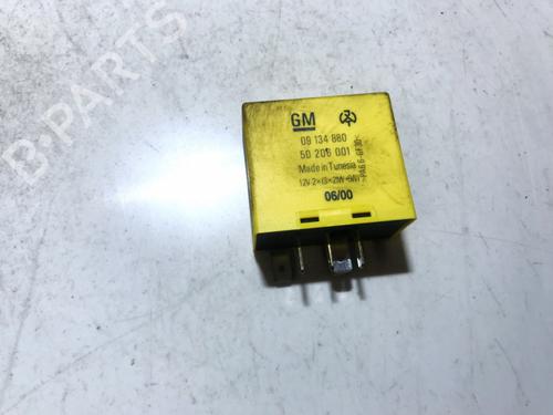 Used Electronic sensor Electronic sensor OPEL ASTRA G Hatchback (T98) 2.0 DTI 16V (F08, F48) (101 hp) 33515366 33515366