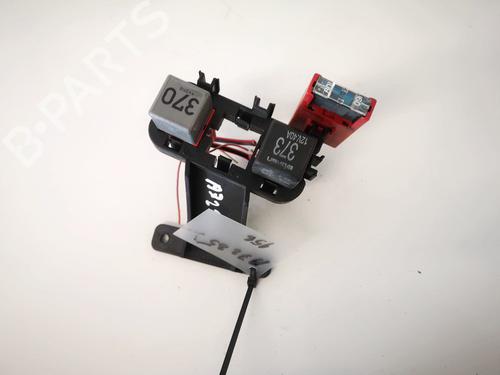 Used Fuse box Fuse box CITROËN C2 (JM_) 1.4 HDi (68 hp) 32884632 32884632