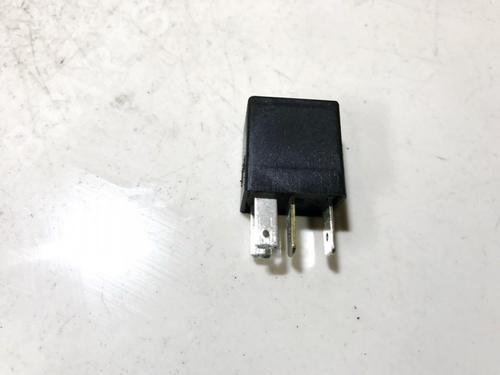 Used Electronic sensor Electronic sensor OPEL ZAFIRA A MPV (T98) 2.0 DI 16V (F75) (82 hp) 33520846 33520846