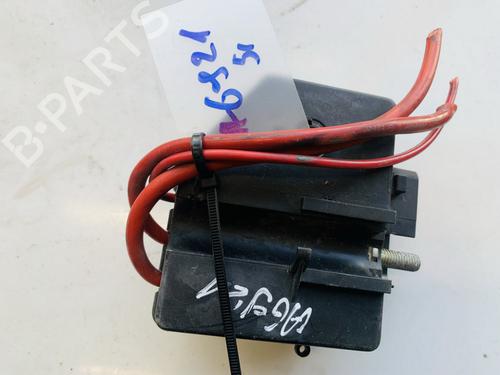 Used Fuse box Fuse box MERCEDES-BENZ R-CLASS (W251, V251) R 320 CDI 4-matic (251.022, 251.122) (224 hp) 32877674 32877674