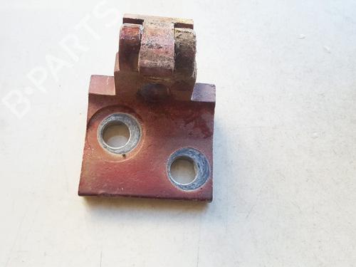 Used Hinge/Door check strap Hinge/Door check strap VW VENTO (1H2) 1.9 TD (75 hp) 33517771 33517771