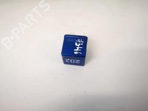 other-audi-a4-b5-8d2-1994-1995-1996-1997-1998-1999-2000-2001-32886414 main image