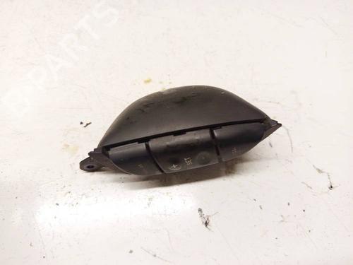 Used Steering wheel controls Steering wheel controls JAGUAR X-TYPE I (X400) 2.0 D (130 hp) 34820563 34820563