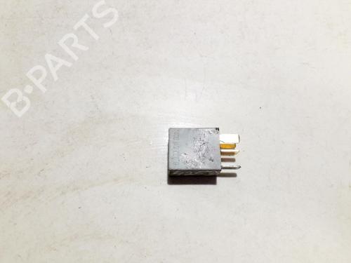 Used Electronic sensor Electronic sensor TOYOTA AVENSIS (_T25_) 2.2 D-4D (ADT251_, ADT251R) (150 hp) 33511471 33511471