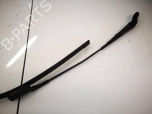 front-windshield-wiper-arm-skoda-roomster-5j7-2006-2007-2008-2009-2010-2011-2012-2013-2014-2015-32560486 main image