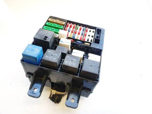 Used Fuse box Fuse box 38738533 38738533