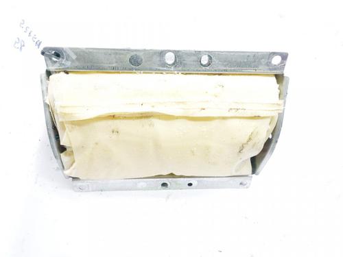 Used Passenger airbag Passenger airbag VOLVO V70 I (875, 876) 2.5 TDI (140 hp) 33107597 33107597