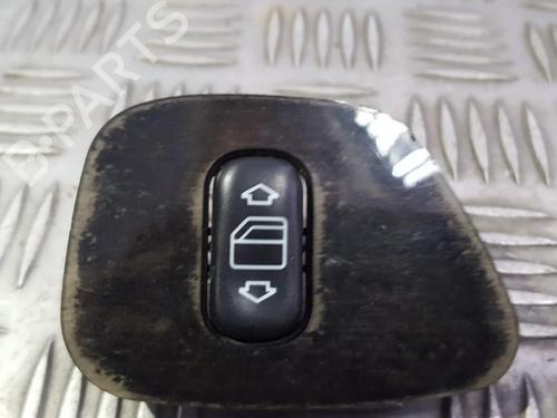 Used Switch Switch MERCEDES-BENZ E-CLASS (W210) E 270 CDI (210.016) (163 hp) 33494639 33494639
