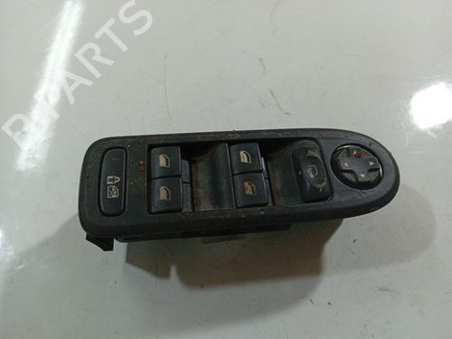 Used Switch Switch CITROËN C5 III (RD_) 2.0 HDi (RDRHD8, RDRHDJ, RDRHR8, RDRHRJ) (136 hp) 32535719 32535719