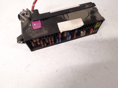 fuse-box-vw-touran-1t1-1t2-2003-2004-2005-2006-2007-2008-2009-2010-2011-32925443 main image
