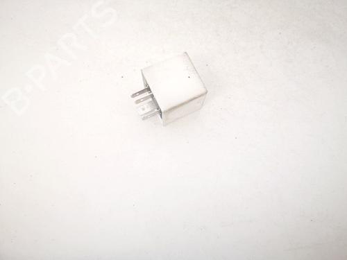 Electronic sensor OPEL ZAFIRA A MPV (T98) 2.0 DTI 16V (F75) | BP33073597M84 - Image 3
