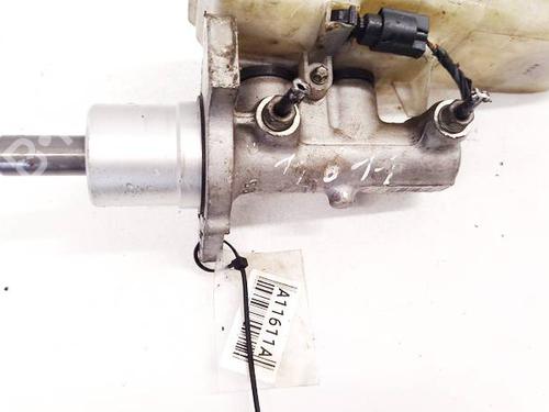 Used Brake master cylinder Brake master cylinder MITSUBISHI COLT VI (Z3_A, Z2_A) 1.5 DI-D (Z39A) (95 hp) 39998105 39998105