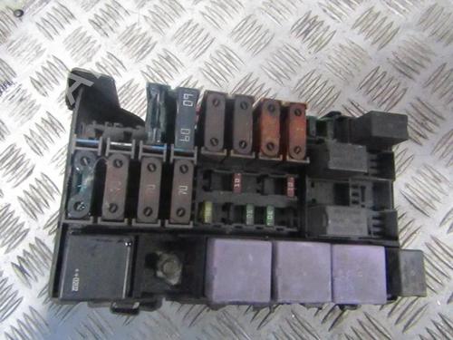 fuse-box-renault-laguna-ii-bg01_-2001-2002-2003-2004-2005-2006-2007-33490540 main image