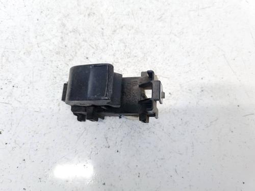 Used Switch Switch TOYOTA YARIS (_P9_) 1.4 D-4D (NLP90_, NLP90R) (90 hp) 32574464 32574464