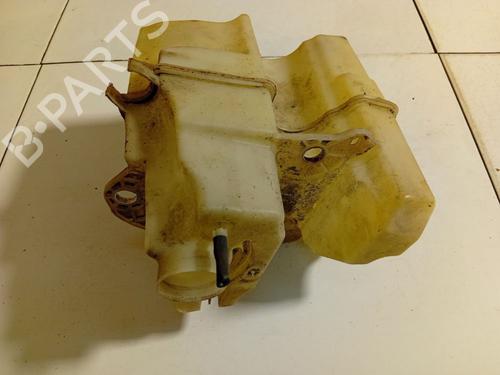Used Windscreen washer tank Windscreen washer tank 38431626 38431626
