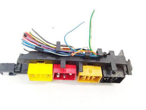 Used Fuse box Fuse box 37063401 37063401