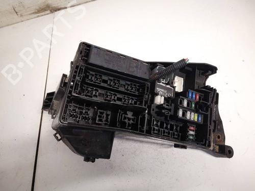 Used Fuse box Fuse box LEXUS IS II (_E2_) 220d (ALE20) (177 hp) 32615110 32615110